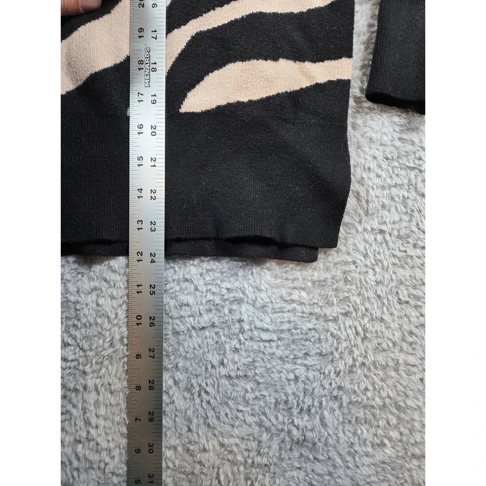 Zebra Print Crewneck Sweater Black Beige Animal Print Knit Top Small - Picture 4 of 8